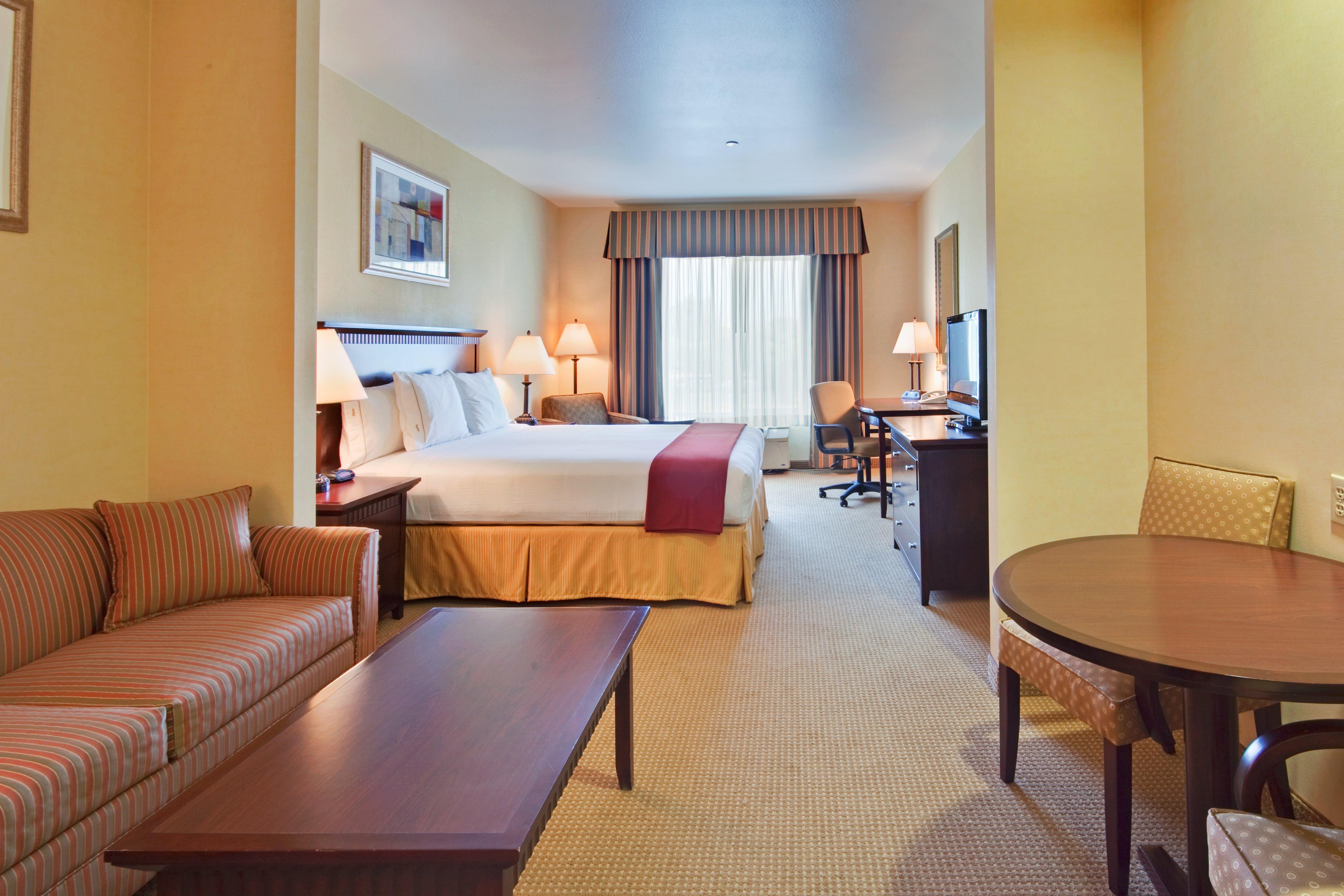 Holiday Inn Express & Suites Beaumont - Oak Valley By Ihg Exterior photo