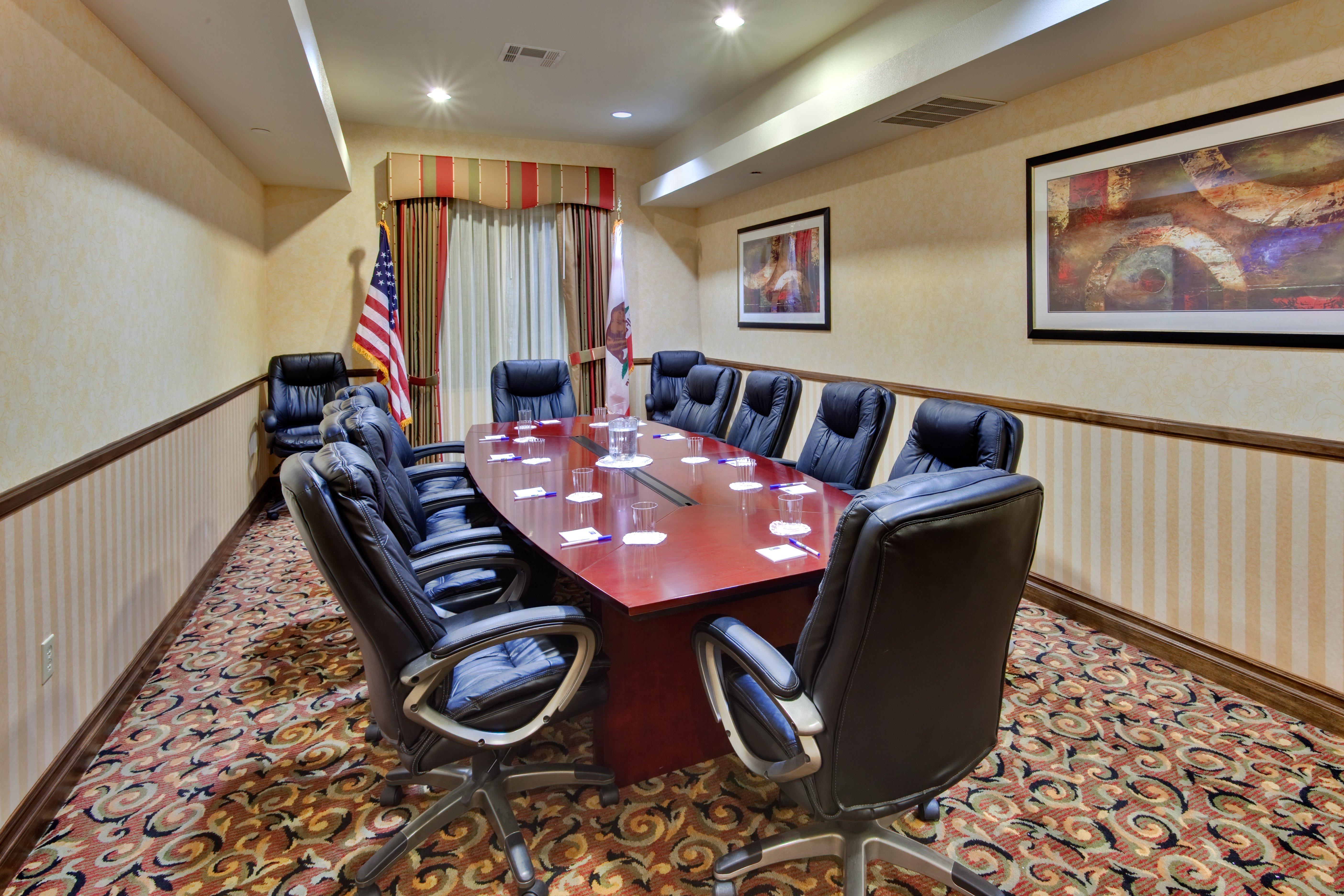 Holiday Inn Express & Suites Beaumont - Oak Valley By Ihg Exterior photo